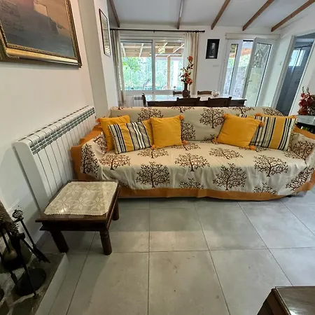 Feriehus Maria's Paliomylos House *
