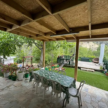 Maria's Paliomylos House